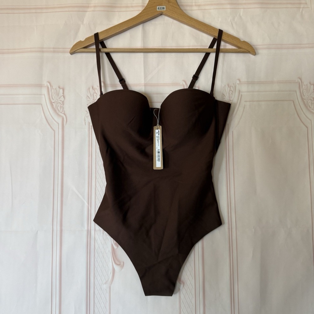 Skims Underwire Body Molded Thong Bodysuit Size Small Cocoa Brown NWT $138